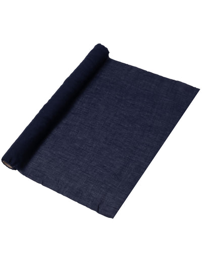 Sötétkék muszlin asztali futó 48 cm x 5 m esküvőre