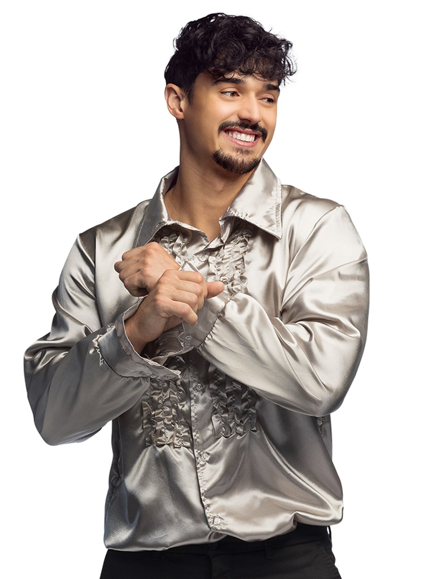 Gros plan sur le jabot et la matière satinée de la chemise disco pour homme