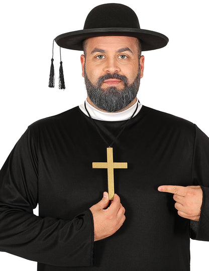 A szerzetesi kereszt nyaklánc használat közben