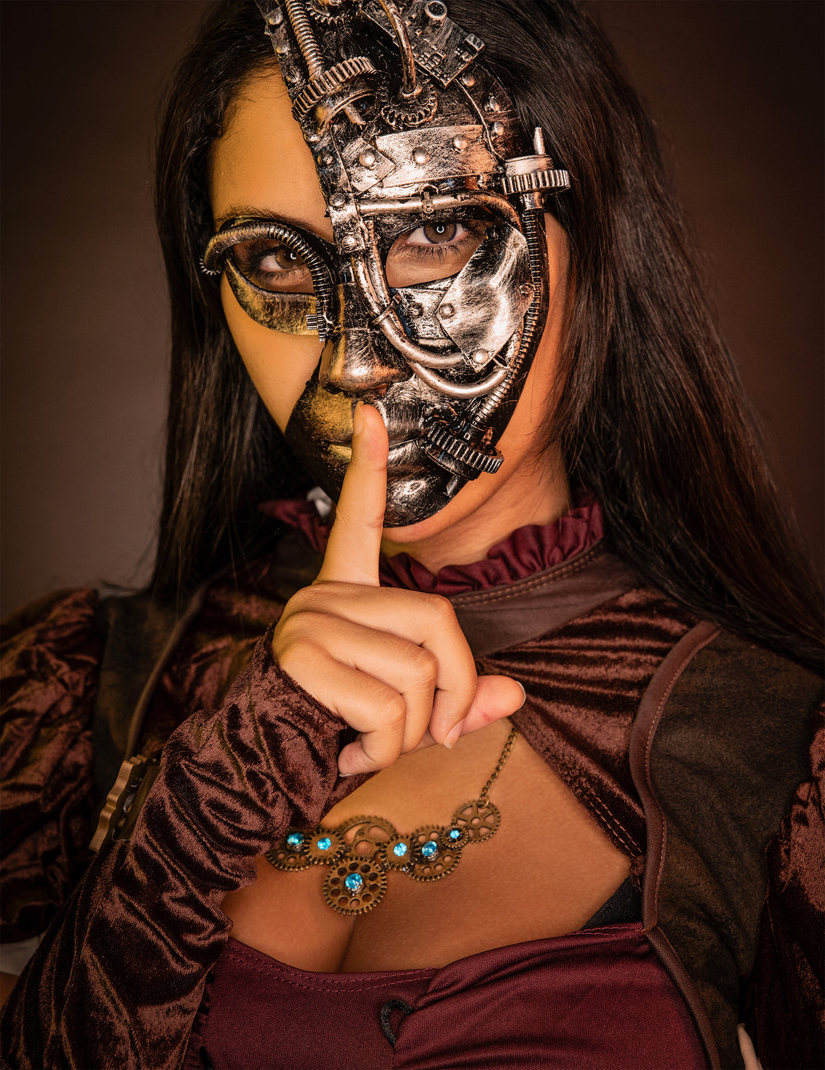 Mise en situation du collier Steampunk