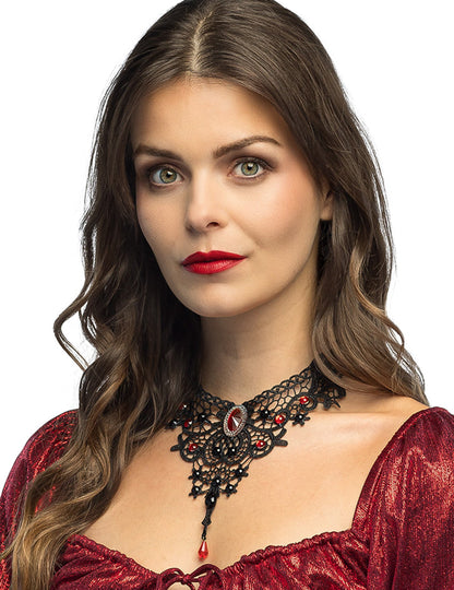 Vámpír nyaklánc csipkével és drágakövekkel