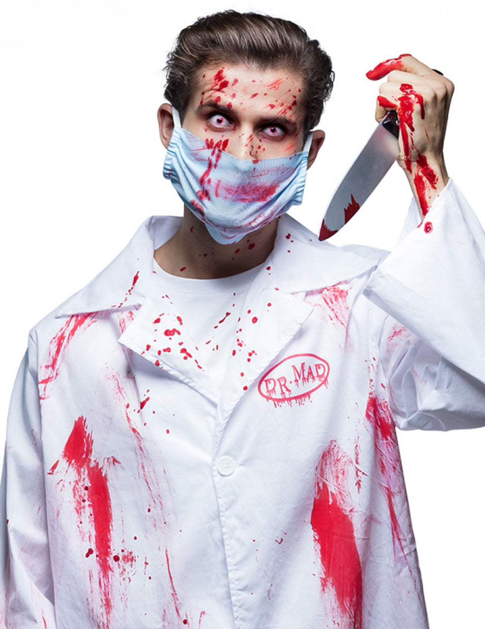 Mise en situation avec déguisement de docteur sanglant du couteau plastique Halloween