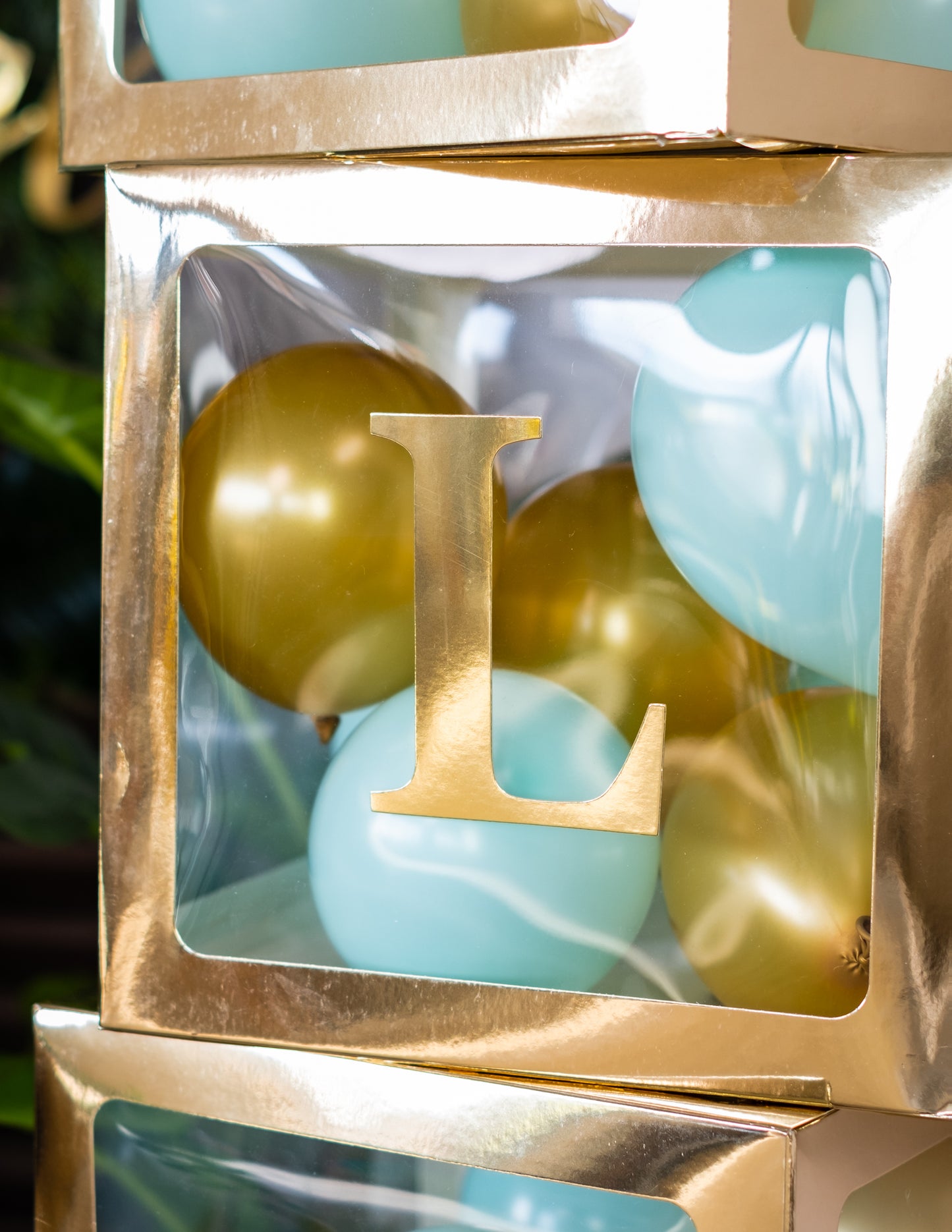 Arany átlátszó lufi kocka 30 x 30 cm testreszabható