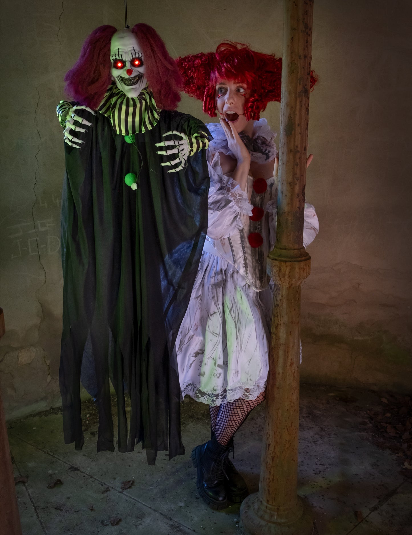 Animált dekoráció félelmetes bohóc lógása 130 cm