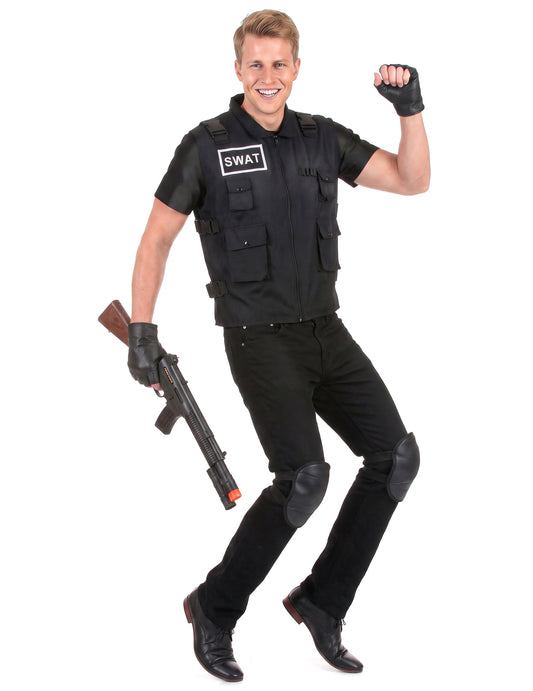 A SWAT férfi ügynöke álruhát