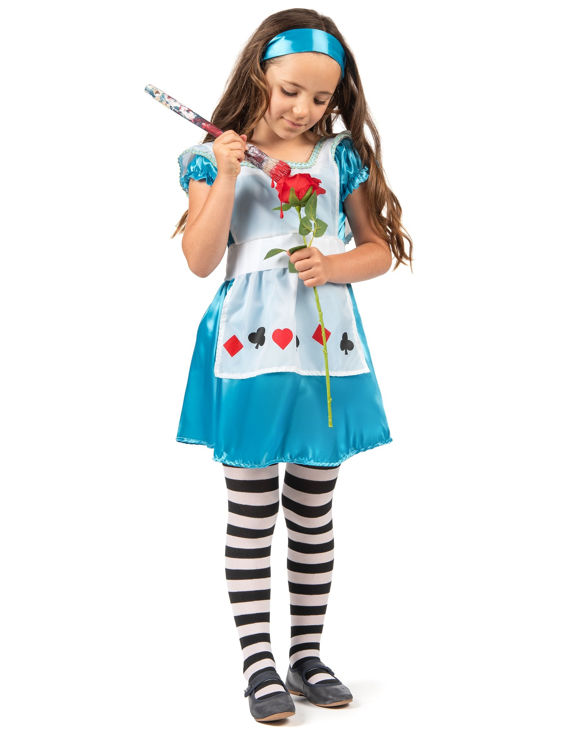 Helyzetbemutató rózsával és ecsettel az Alice jelmez lányoknak