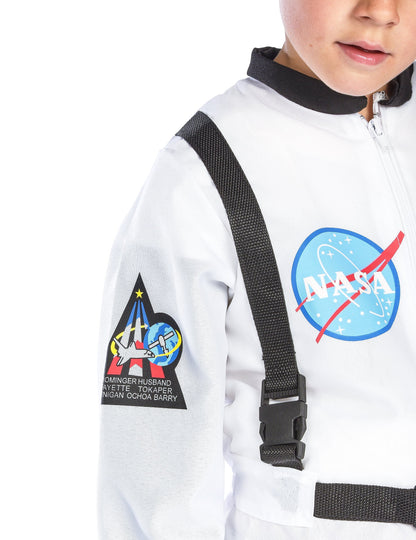 Gyerek űrhajós álruhában