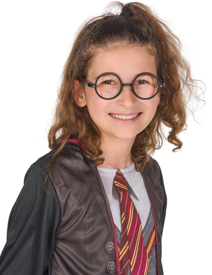 Détail des lunettes rondes noires du déguisement avec accessoires Harry Potter™