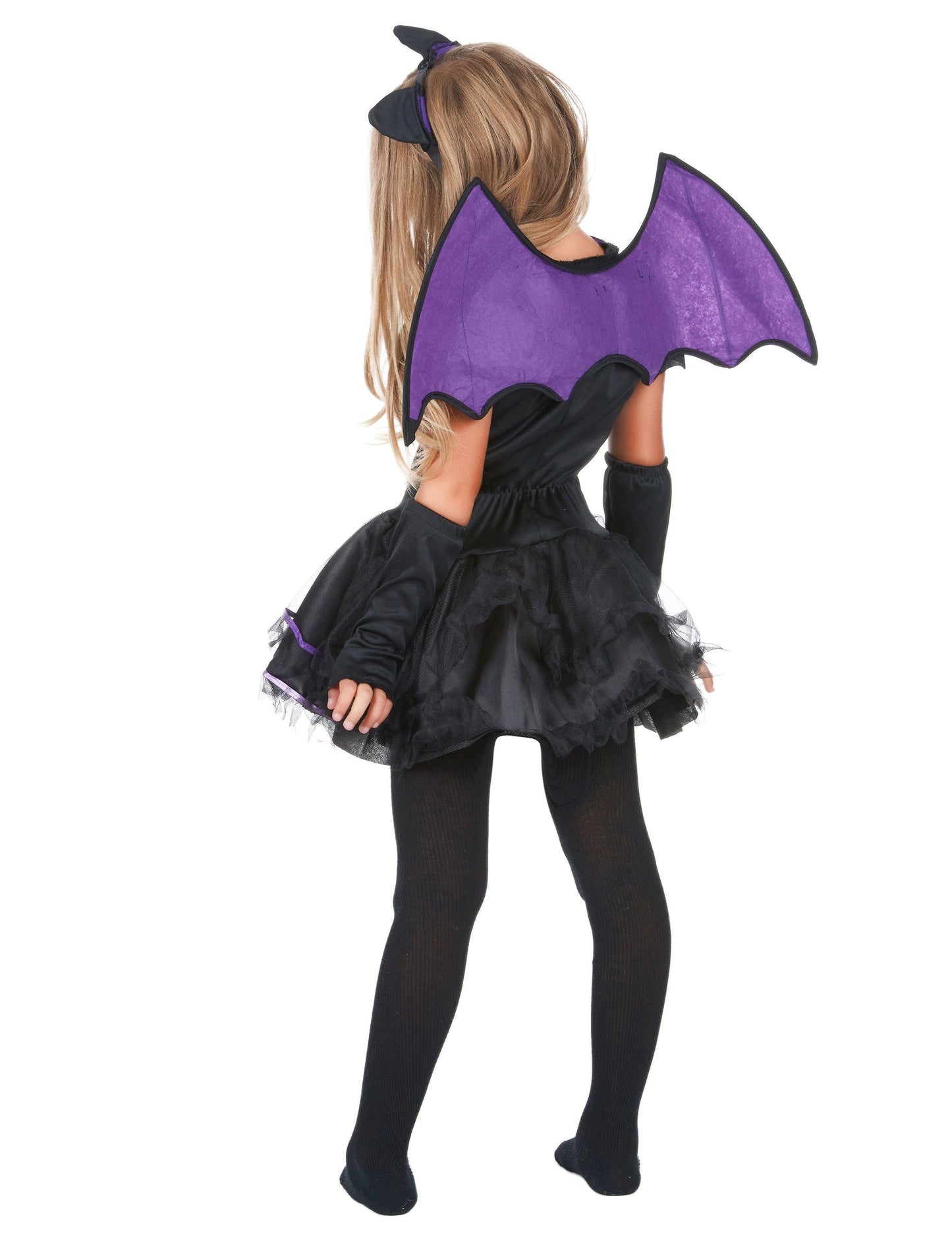 Fekete és lila lány álruhában