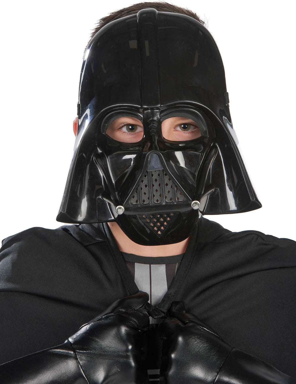 Közelkép a fiú klasszikus Darth Vader jelmez maszkjáról
