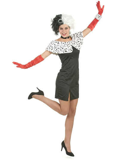 A szexi gonosz női jelmez teljes alakos képe