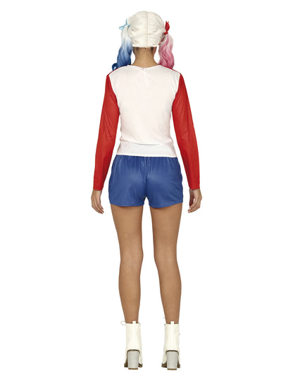 Veszélyes álruhás lány nő