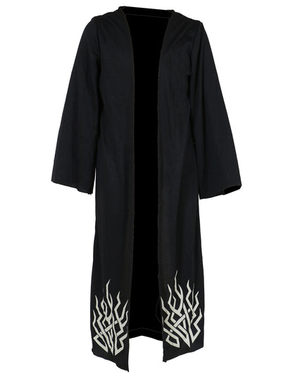 Vue de la robe noire à motifs blancs du déguisement de démon possédé