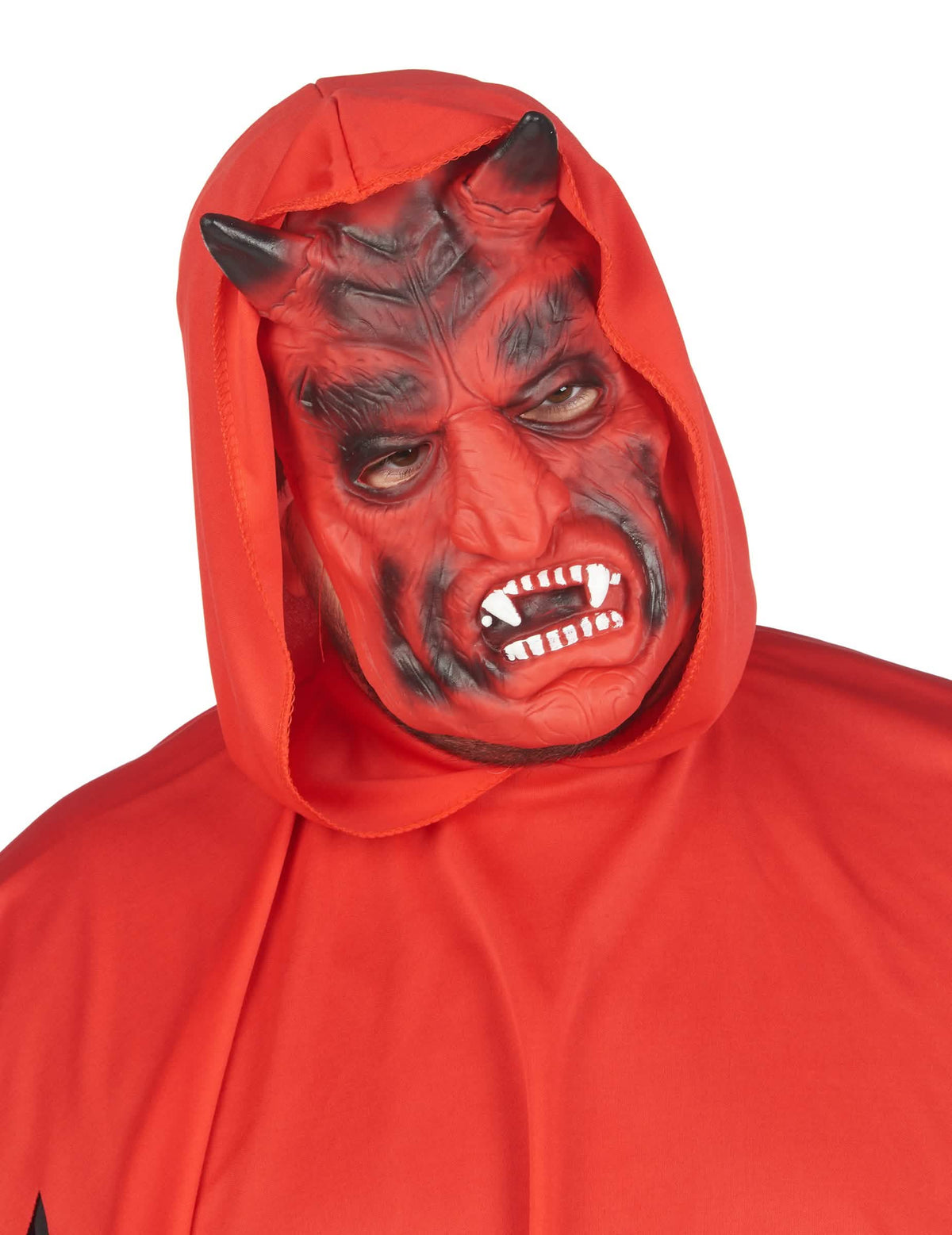 Gros plan sur le masque du déguisement de diable des enfers