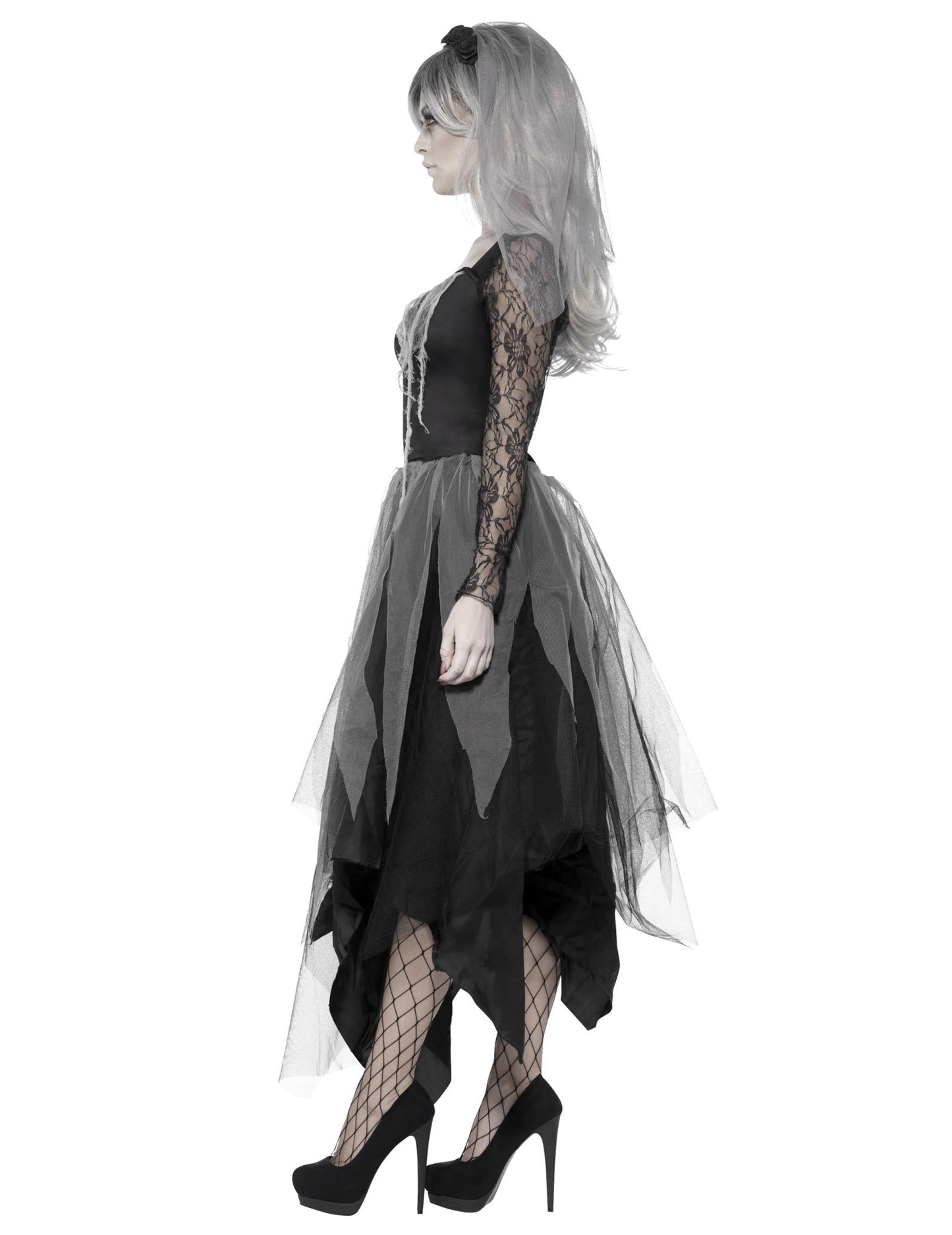 Fekete házas szellem álruhás nő halloween