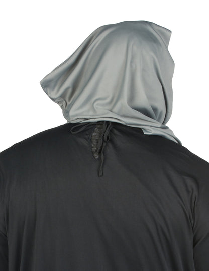 Vue de dos de la capuche et de l'attache du déguisement de faucheuse terrifiant