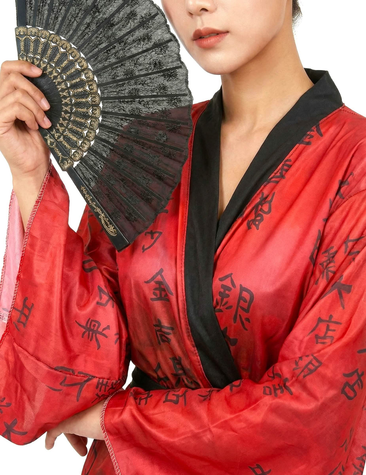 Közelkép a geisha kimono jelmez legyezőjéről és gallérjáról
