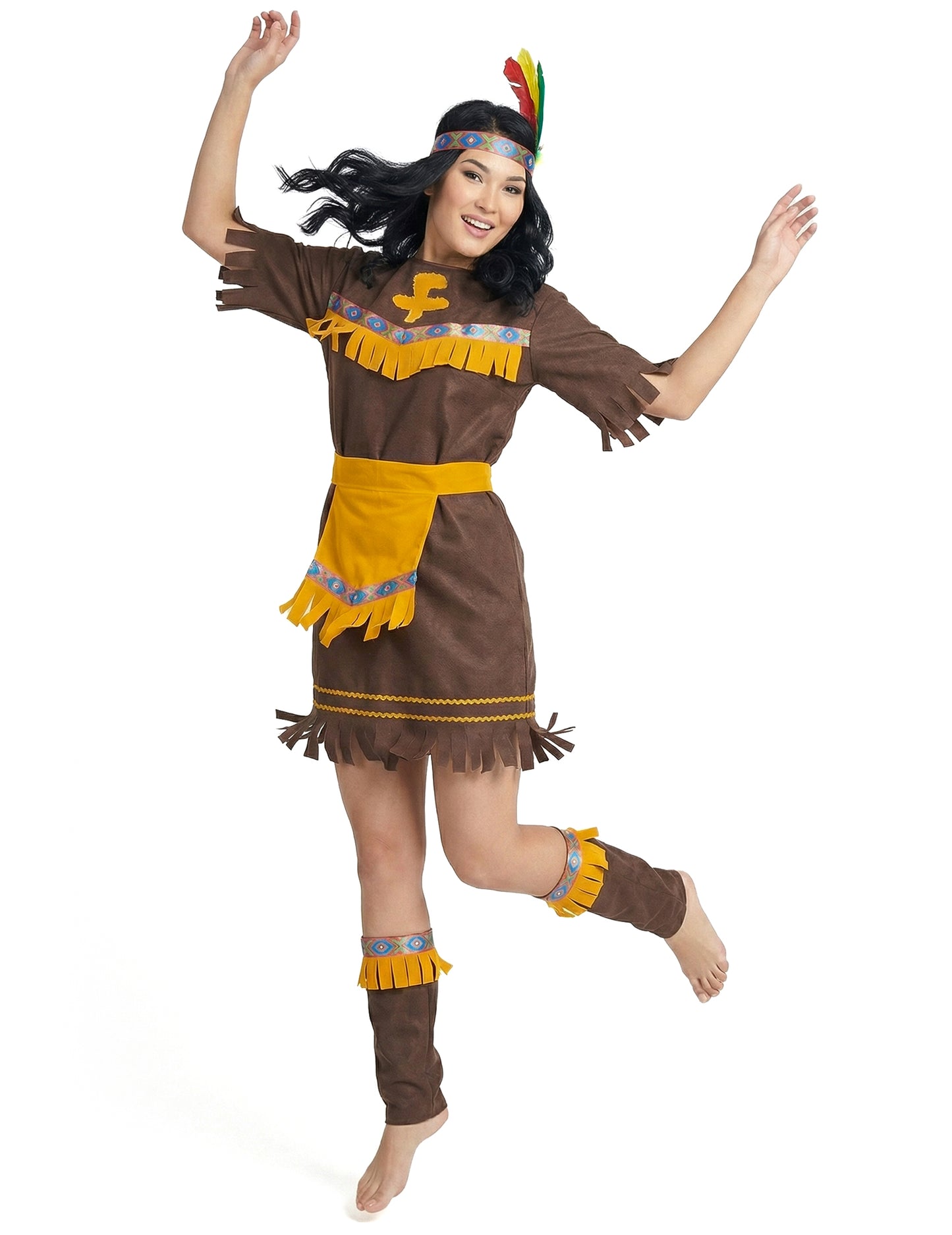 Indiai jelmez körülvett nő