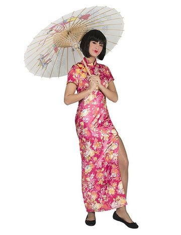 Japán rózsaszín flowe nő álruhás