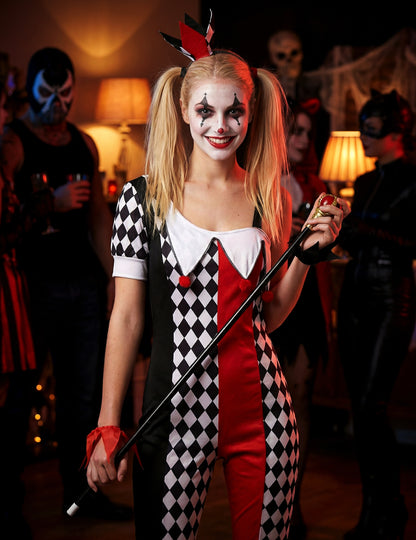 Mise en situation avec sceptre du déguisement joker