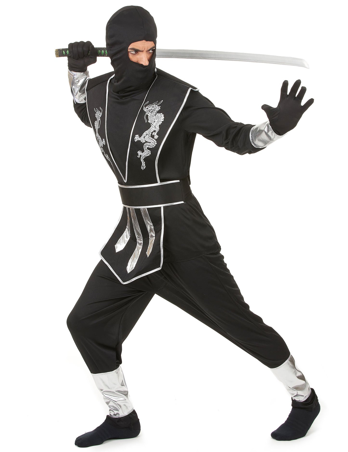 Fekete és ezüst ninja álruhában