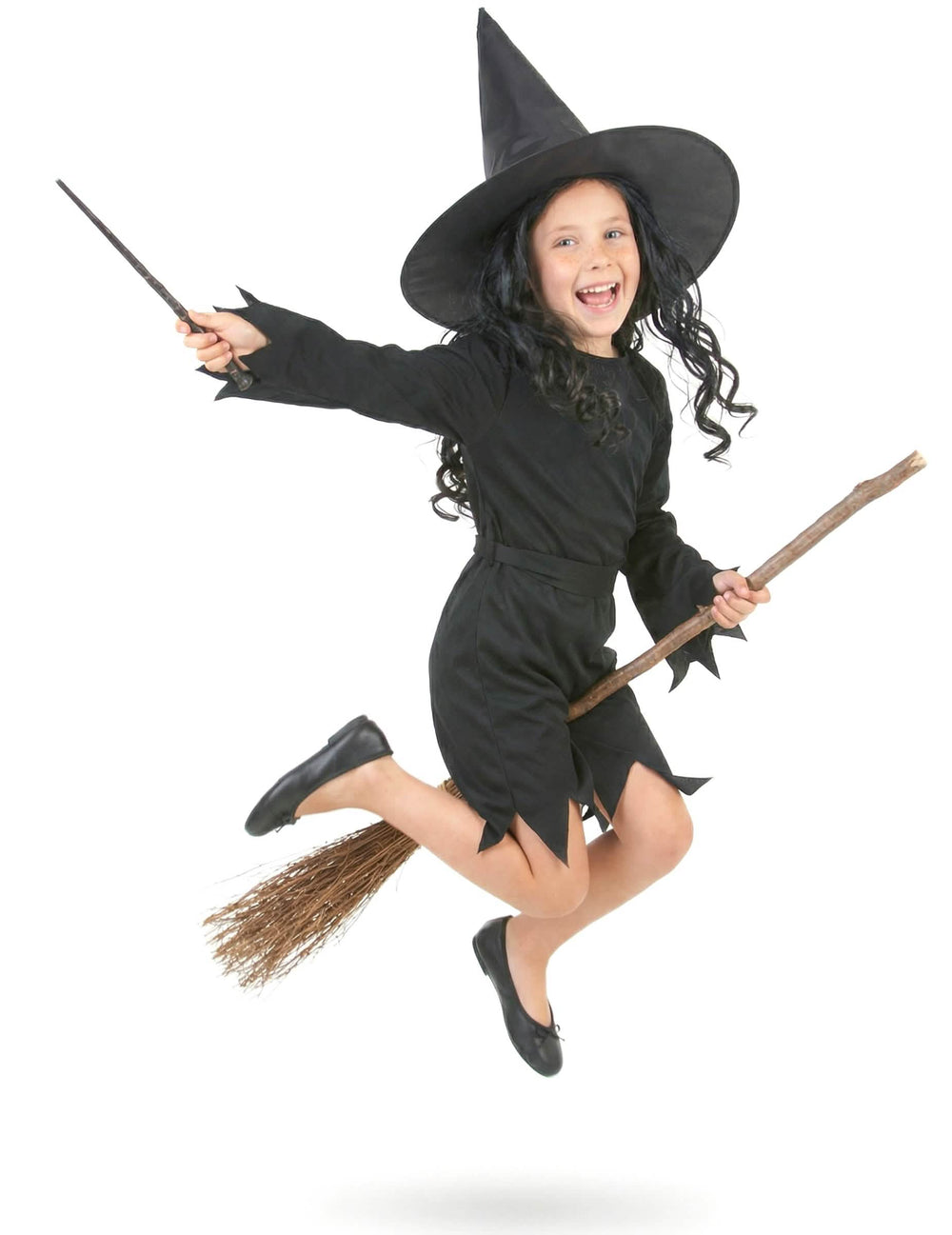 Jelenet seprűvel és varázspálcával a lány halloween boszorkányjelmezéhez