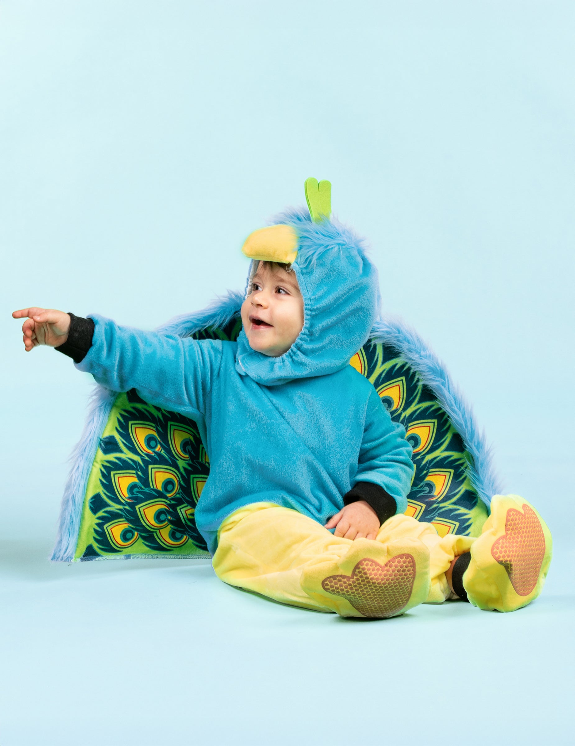 Vue de profil du déguisement de paon pour bébé