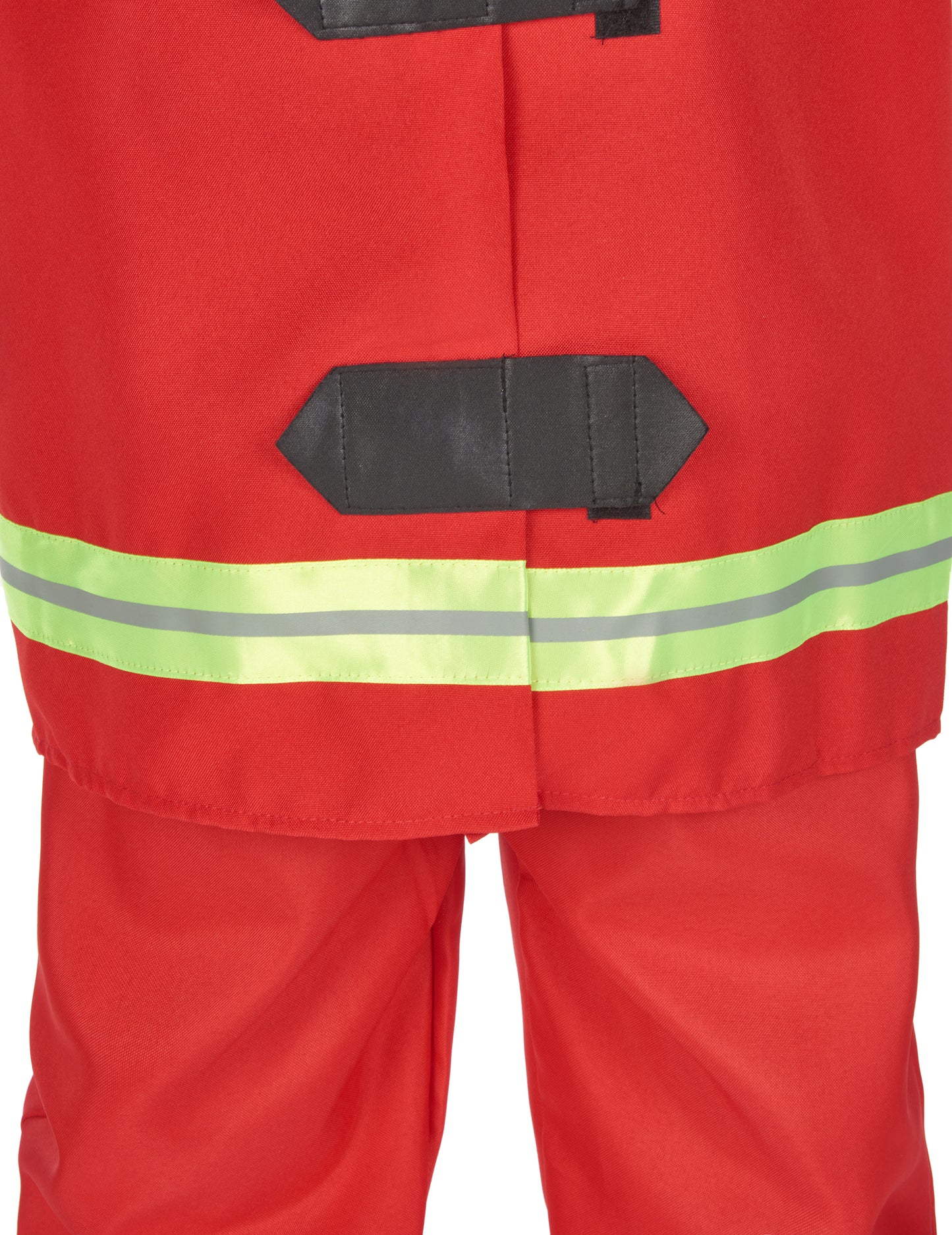 Gros plan sur le bas de la veste et la bande réfléchissante du déguisement de pompier pour enfant
