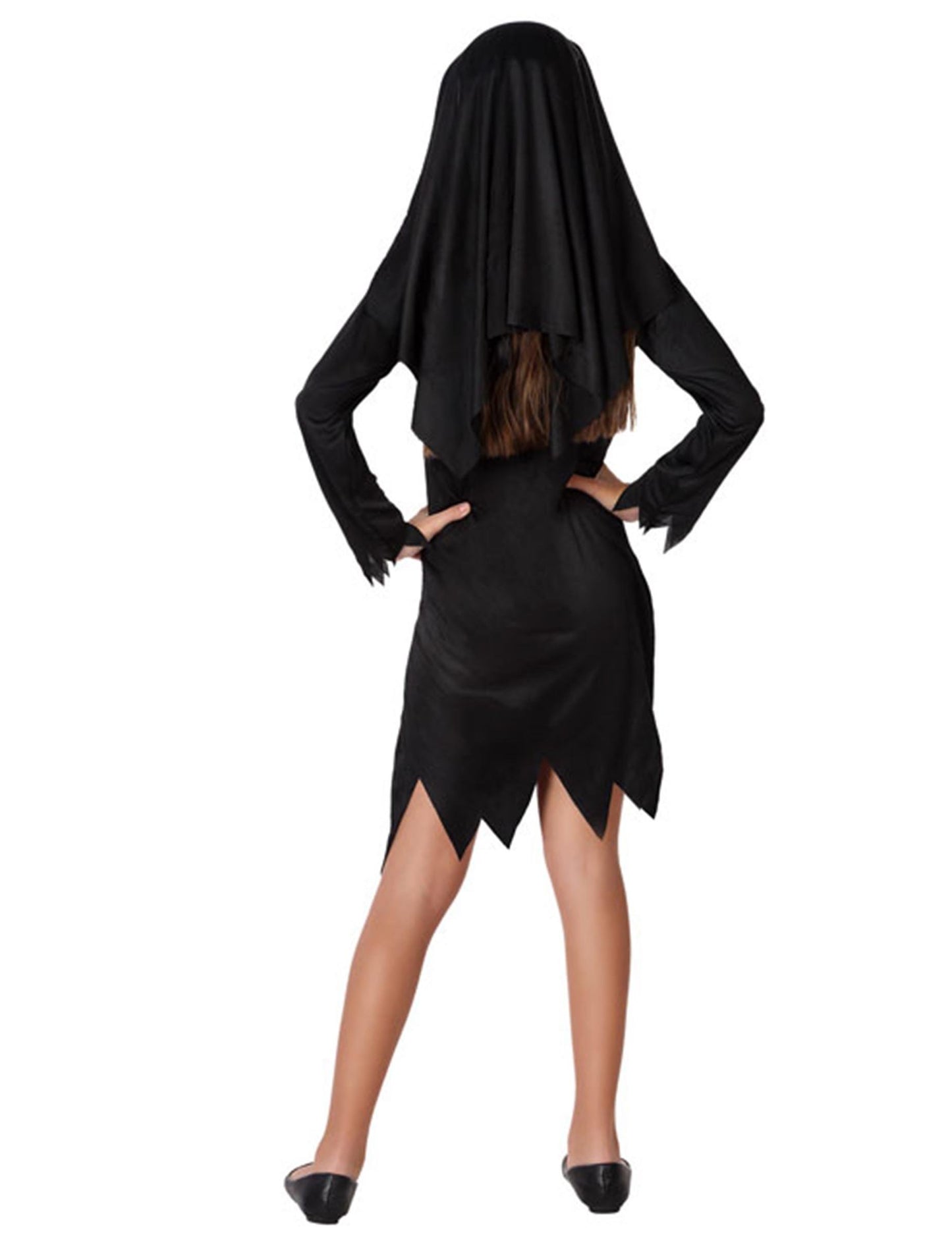 Véres vallási álruhás lány