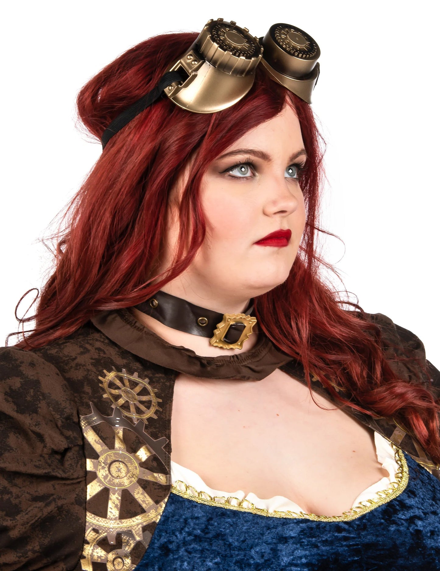 Futurisztikus retro álruhás steampunk nagy méretű nő