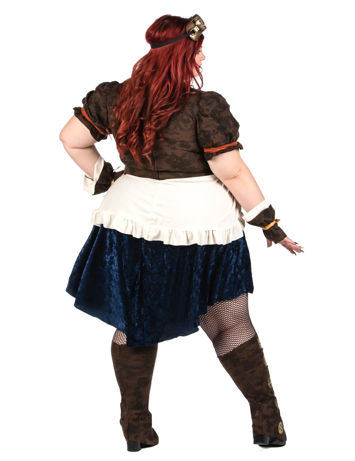 Futurisztikus retro álruhás steampunk nagy méretű nő