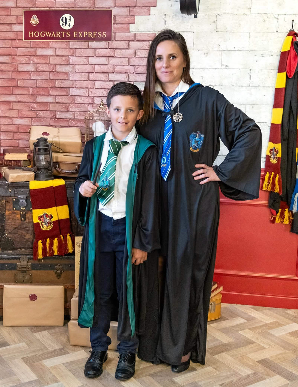 Serdaigle Harry Potter™ varázslóruha jelmezes bemutatása