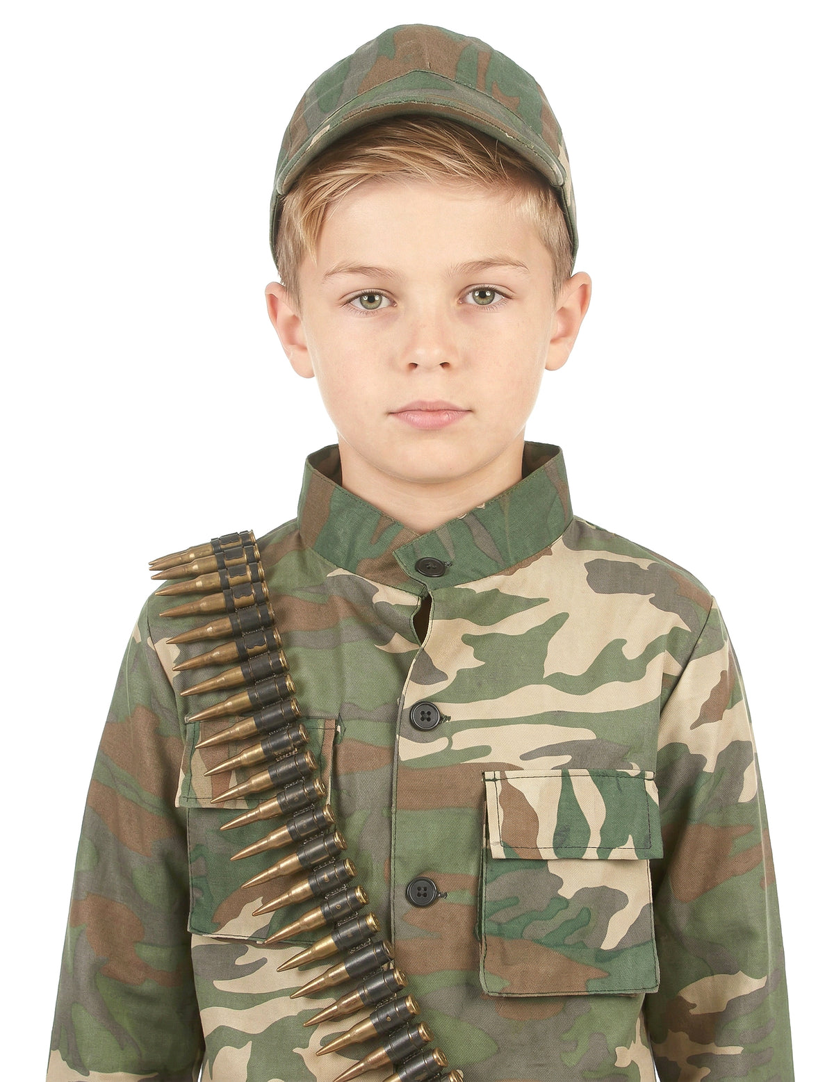 Gros plan sur le buste et la casquette du déguisement de soldat pour garçon
