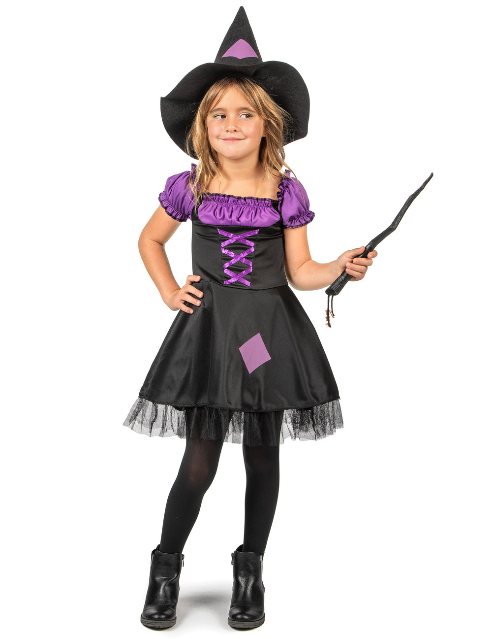 Vue de face avec baguette du déguisement de sorcière pour fille