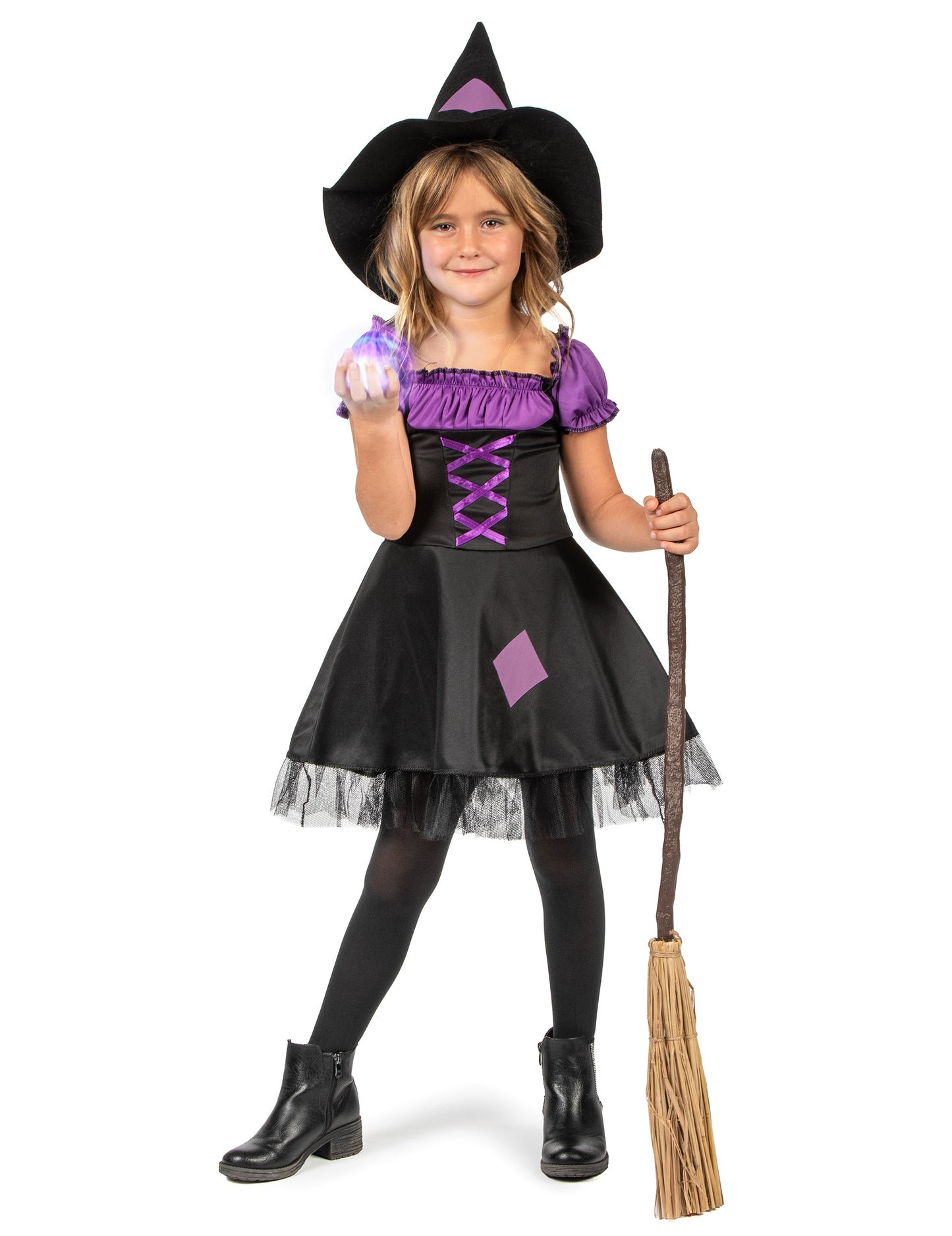 Seprűvel a lányoknak szánt boszorkány jelmezről