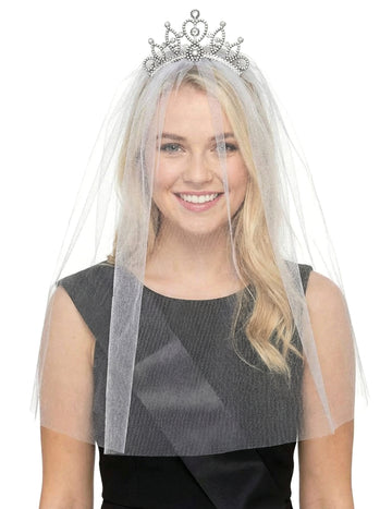 Diademe házas fátyol nővel