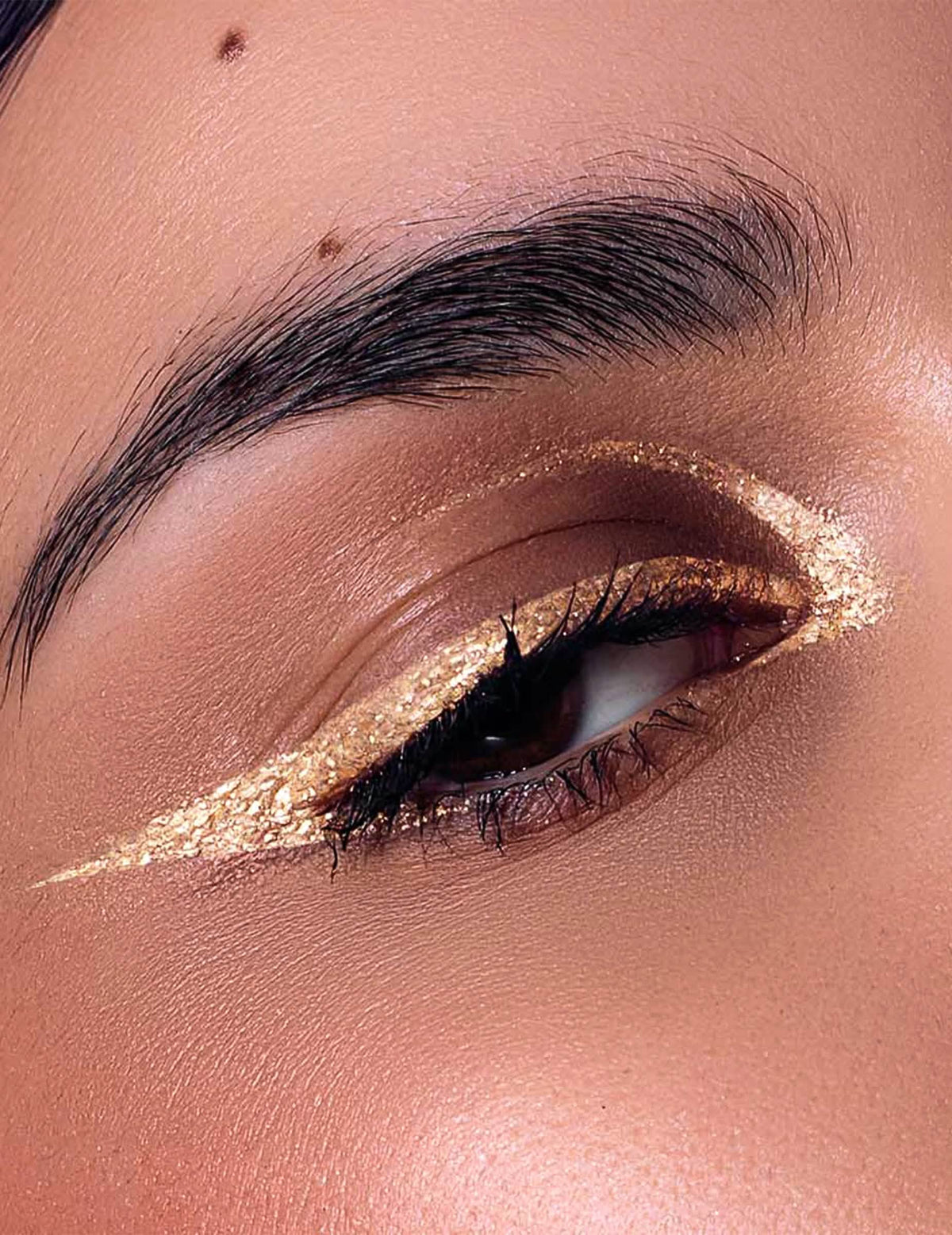 Csillámos vagy metál eyeliner - Si si la paillette