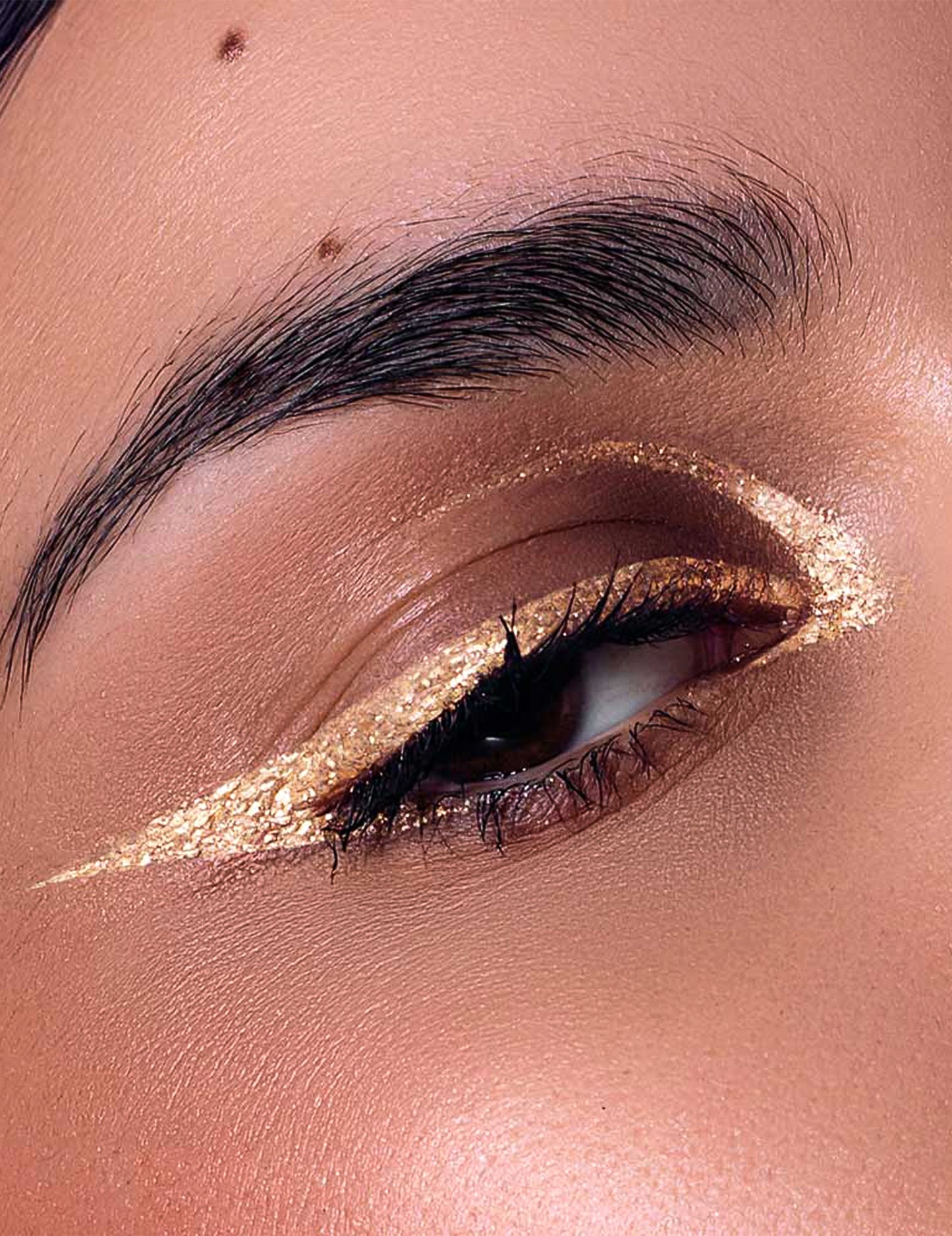 Csillámos vagy metál eyeliner - Si si la paillette