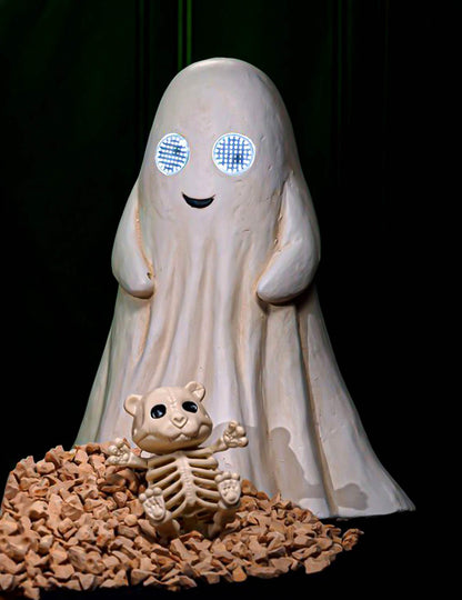 Dekoratív Summerween szellem magnéziából, mozgó LED-szemekkel 34,5 x 24 x 42 cm