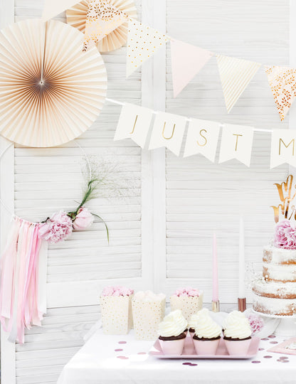 Fehér és arany zászlófüzér, friss házasok, 155 cm karton