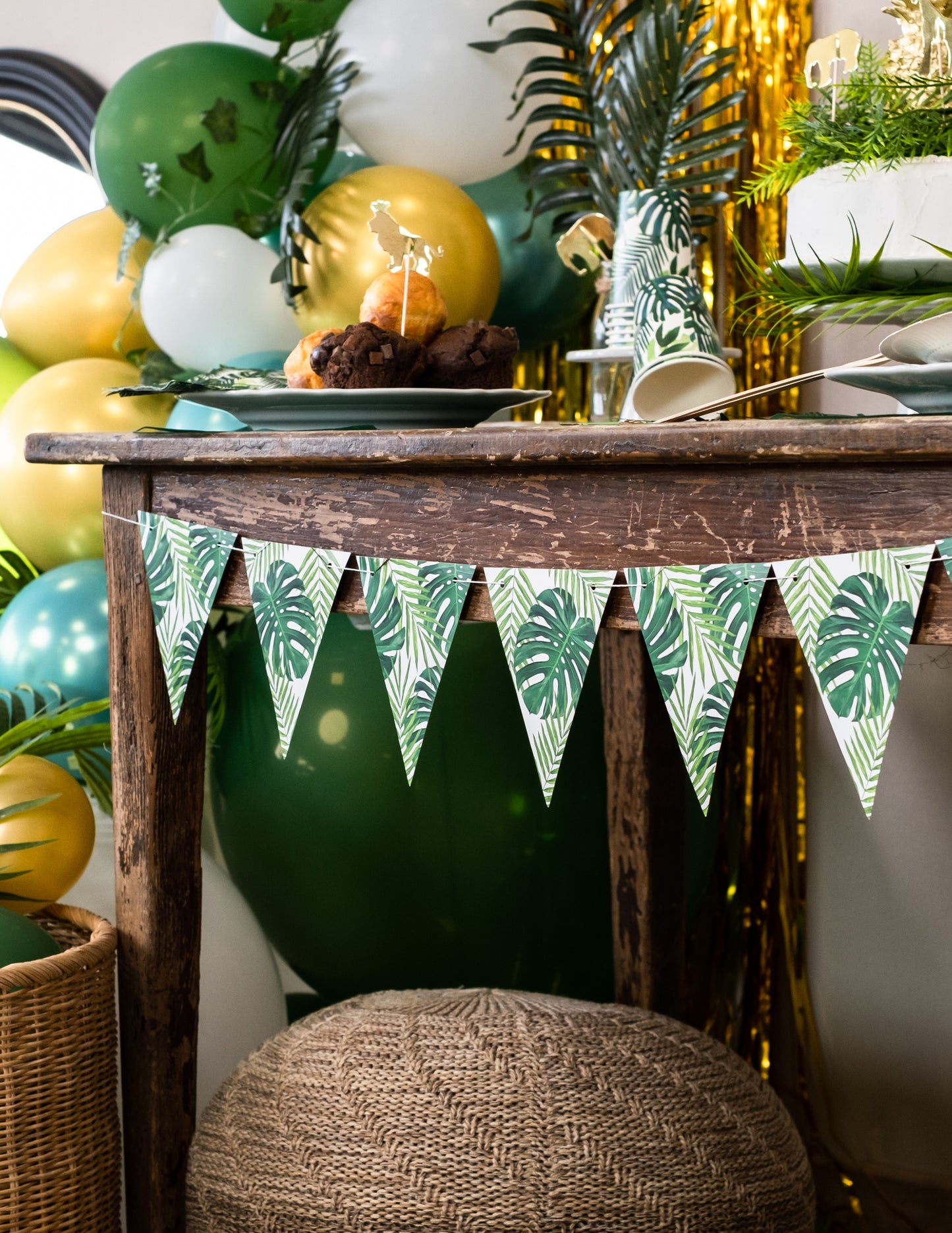 Carton Pennant Garland trópusi levelek 15 cm x 1,3 m