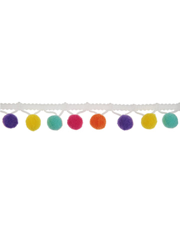 Mise en situation du ruban de pompons multicolores blanc sur une lanterne