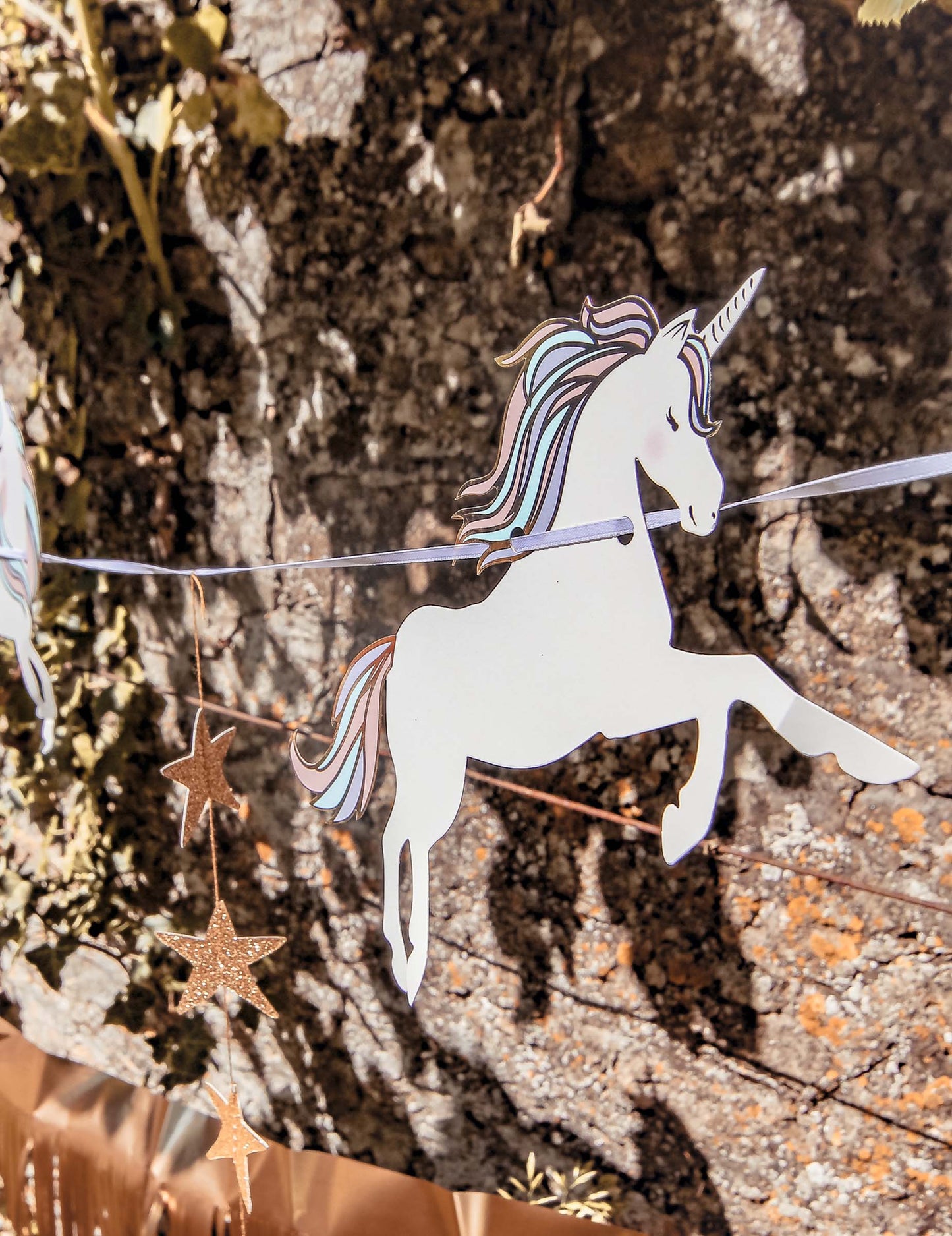 Pasztell unikornis girland arany csillagokkal, 2m, születésnapra