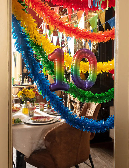 Tűzálló piros PVC műanyag girland, 10 méter 