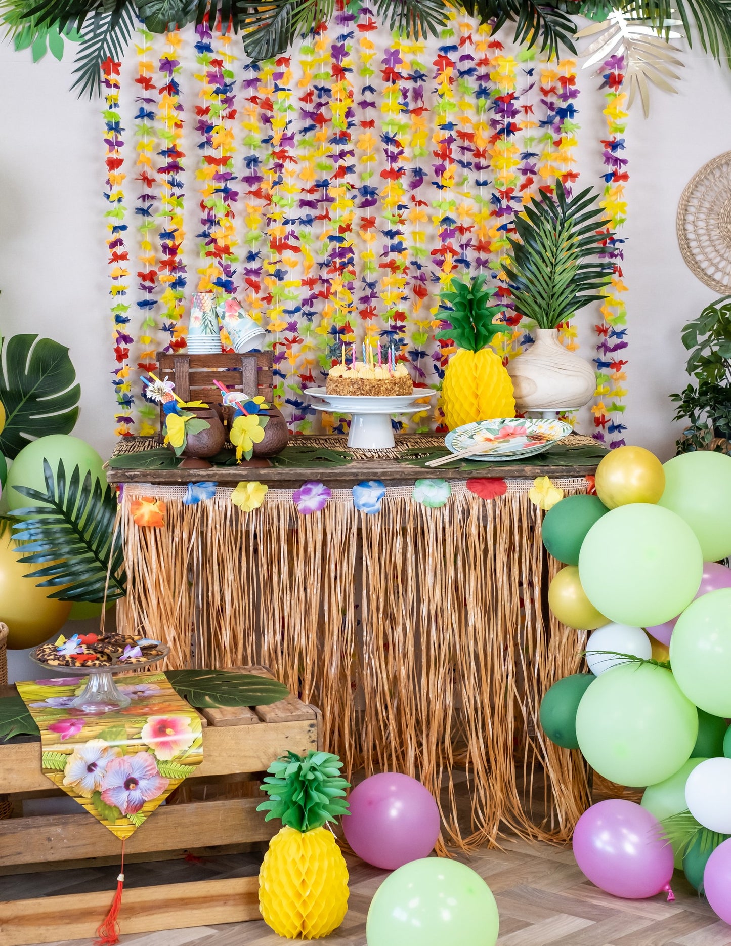 Hawái asztalterítő ünnepi elrendezése