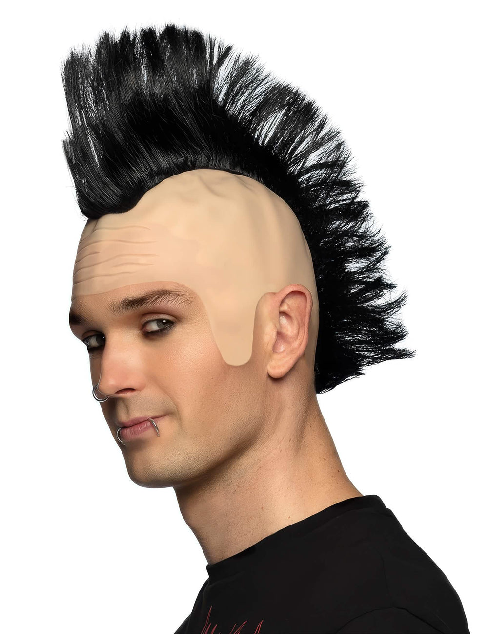 Oldalnézet a punk stílusú 8 piercinges készlet viselés közben