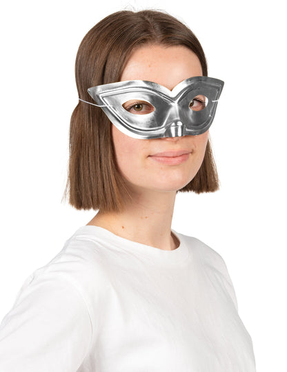 Felnőtt ragyogó ezüstfarkas