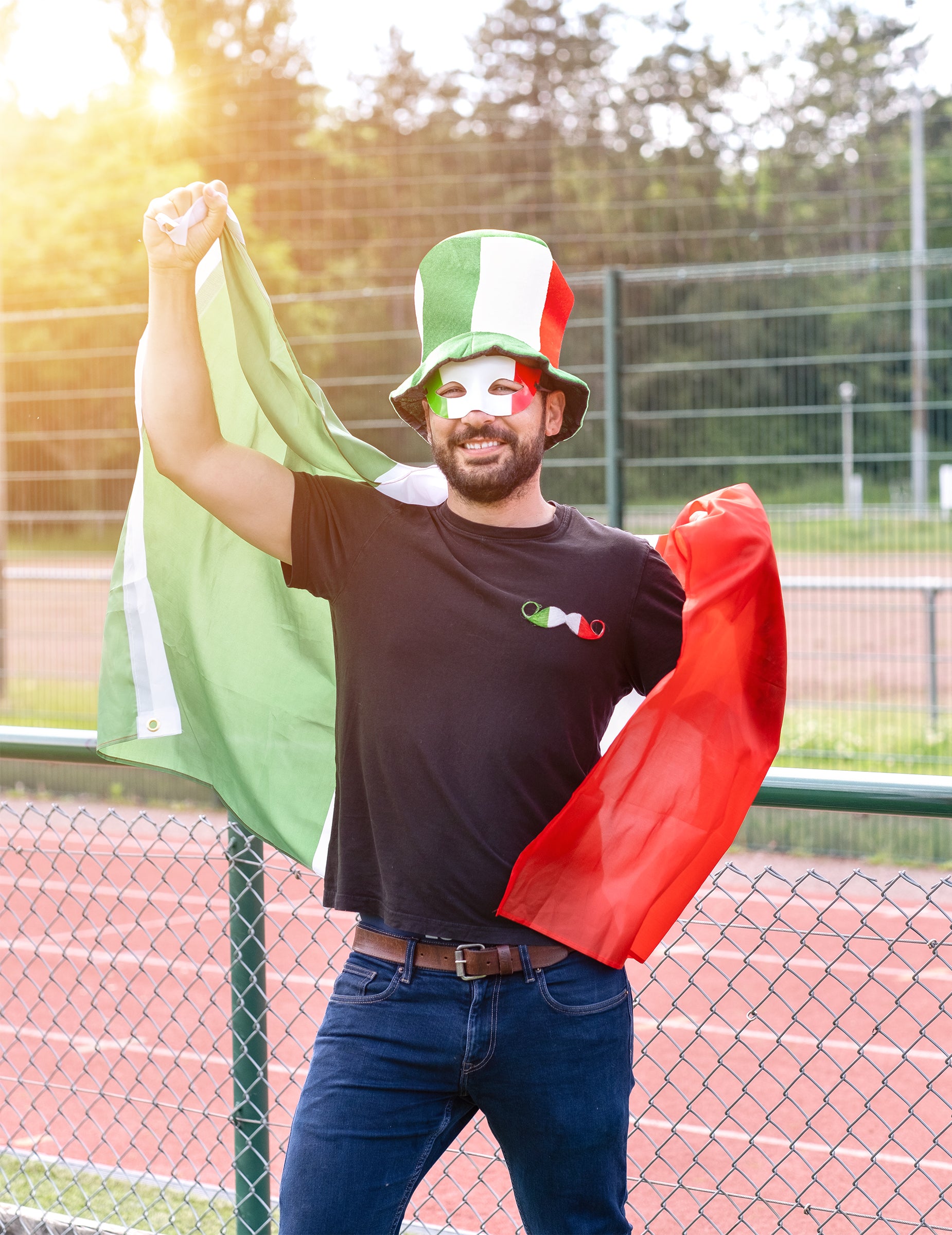 Olaszország Maszk, szurkolói kiegészítőkkel