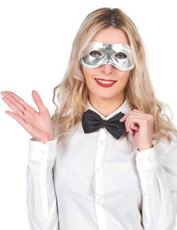 Felnőtt ezüst fém farkas