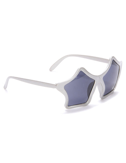 Vue de trois-quarts des lunettes étoiles pour adulte argentées